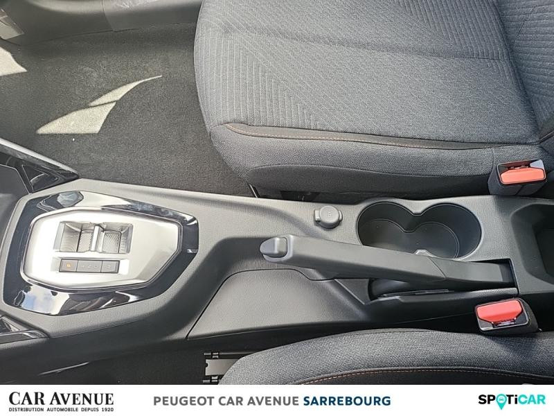 Used PEUGEOT 208 1.2 Hybrid 110ch Style e-DCS6 2025 Blanc Okénite (M) € 21900 in Sarrebourg