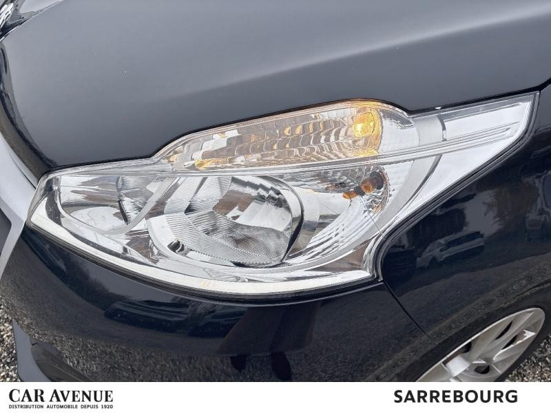 Used PEUGEOT 208 1.2 PureTech 68ch Like 5p 2017 Gris Hurricane € 7100 in Sarrebourg