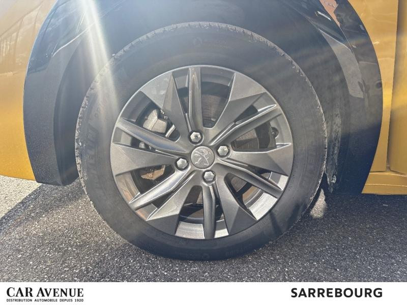 Used PEUGEOT 208 e-208 136ch Allure 2021 Jaune € 15900 in Sarrebourg