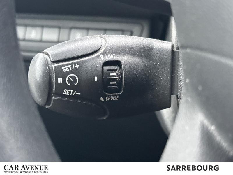 Used PEUGEOT 208 1.2 PureTech 68ch Like 5p 2017 Gris Hurricane € 7100 in Sarrebourg