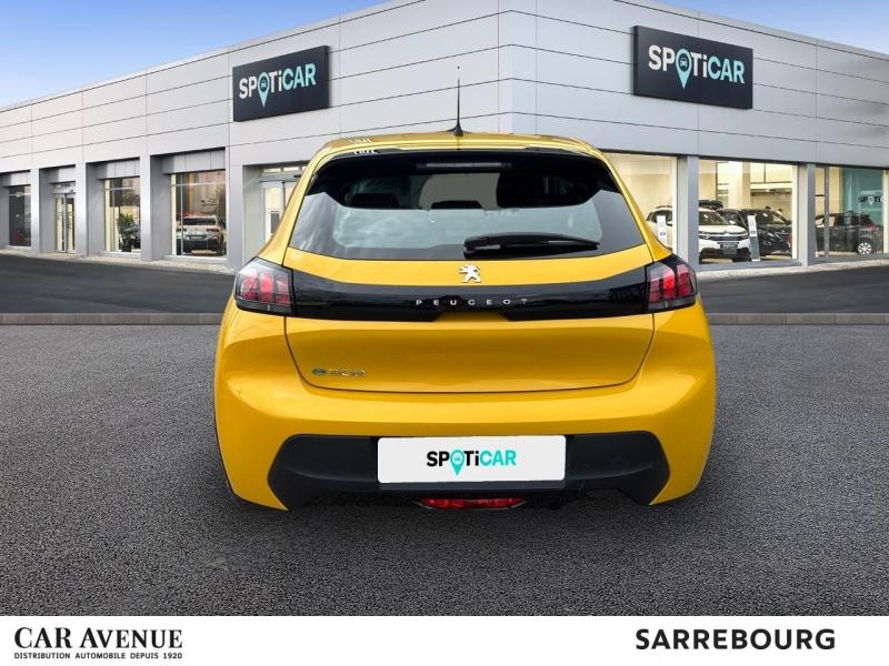 Used PEUGEOT 208 e-208 136ch Active 2022 Jaune € 13200 in Sarrebourg
