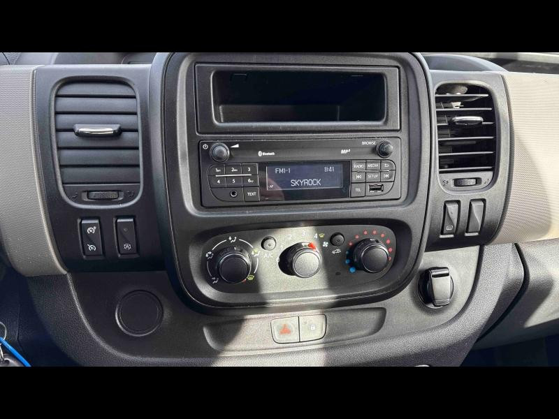 Used RENAULT Trafic Combi L1 1.6 dCi 120ch Zen 8 places Euro6d-T 2019 Rouge Magma € 21900 in Sarrebourg