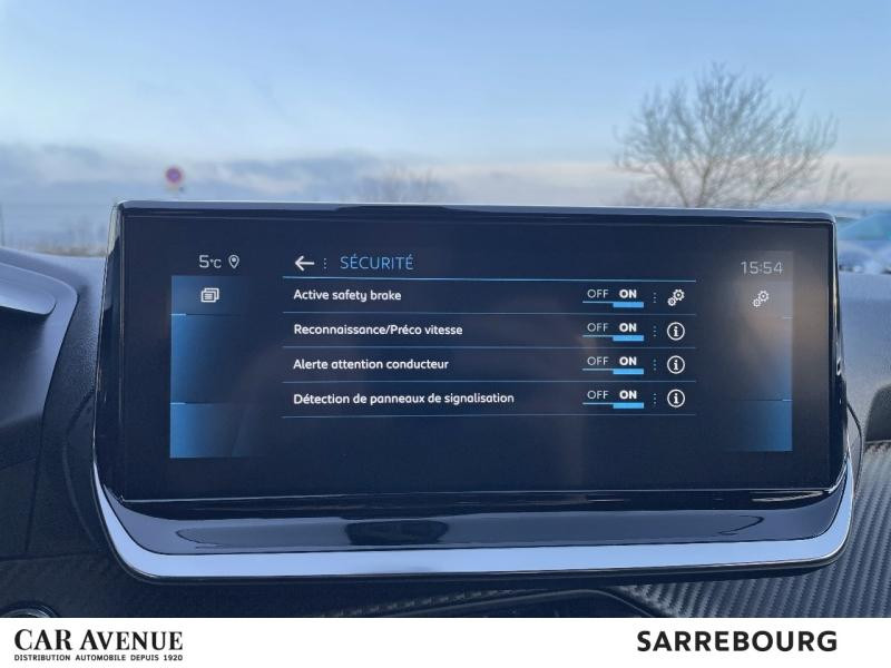 Used PEUGEOT 208 1.2 PureTech 100ch S&S Roadtrip EAT8 2021 Bleu Vertigo (V) € 15500 in Sarrebourg
