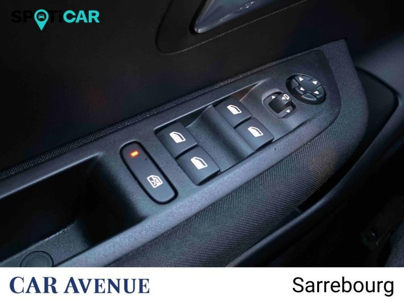 Used PEUGEOT 208 e-208 136ch Like 2023 Blanc Banquise (O) € 17900 in Sarrebourg