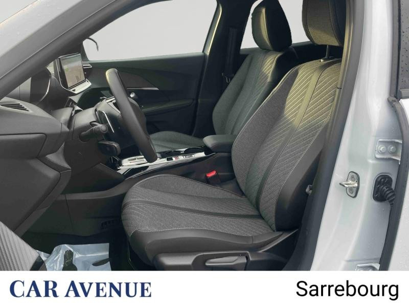 Occasion PEUGEOT 2008 1.2 Hybrid 145ch Allure e-DCS6 2025 Blanc Okénite (M) 27990 € à Sarrebourg