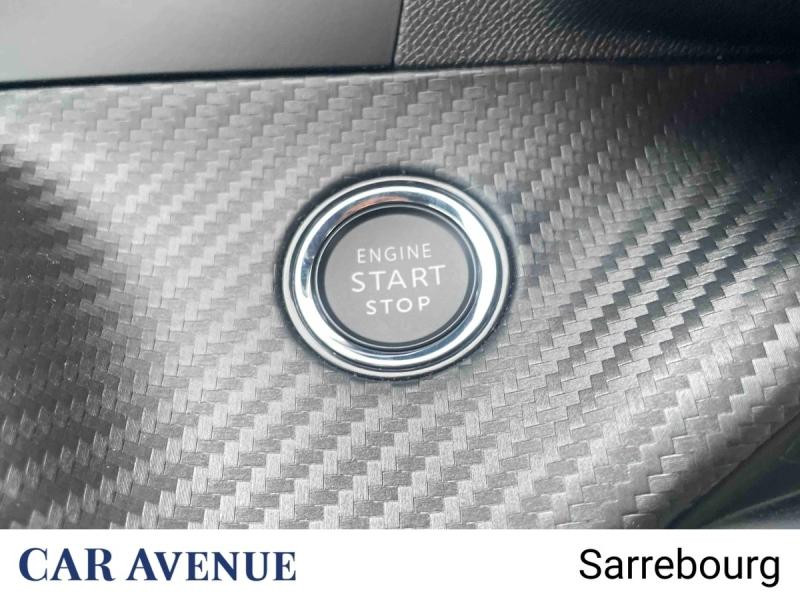 Occasion PEUGEOT 2008 1.2 Hybrid 145ch Allure e-DCS6 2025 Blanc Okénite (M) 27990 € à Sarrebourg