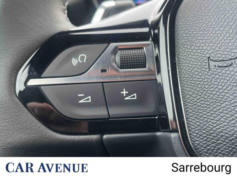 Occasion PEUGEOT 2008 1.2 Hybrid 145ch Allure e-DCS6 2025 Blanc Okénite (M) 27990 € à Sarrebourg