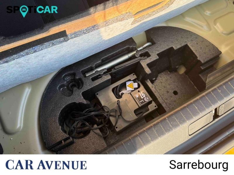 Occasion PEUGEOT 208 e-208 136ch Active 2021 Jaune 13350 € à Sarrebourg