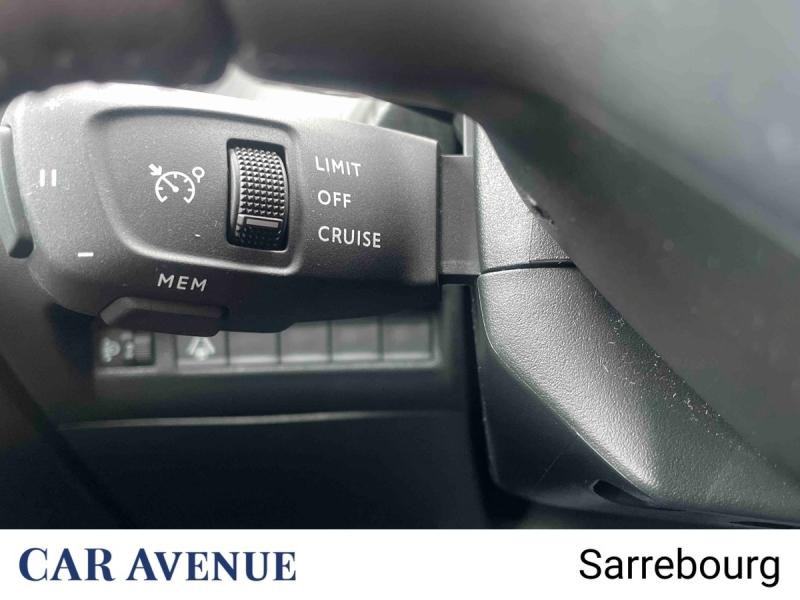 Occasion PEUGEOT 2008 1.2 Hybrid 145ch Allure e-DCS6 2025 Blanc Okénite (M) 27990 € à Sarrebourg