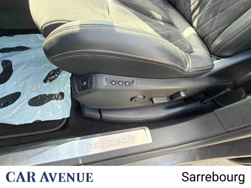 Used PEUGEOT 3008 2.0 BlueHDi 180ch S&S GT EAT8 2019 Gris Platinium (M) € 16500 in Sarrebourg