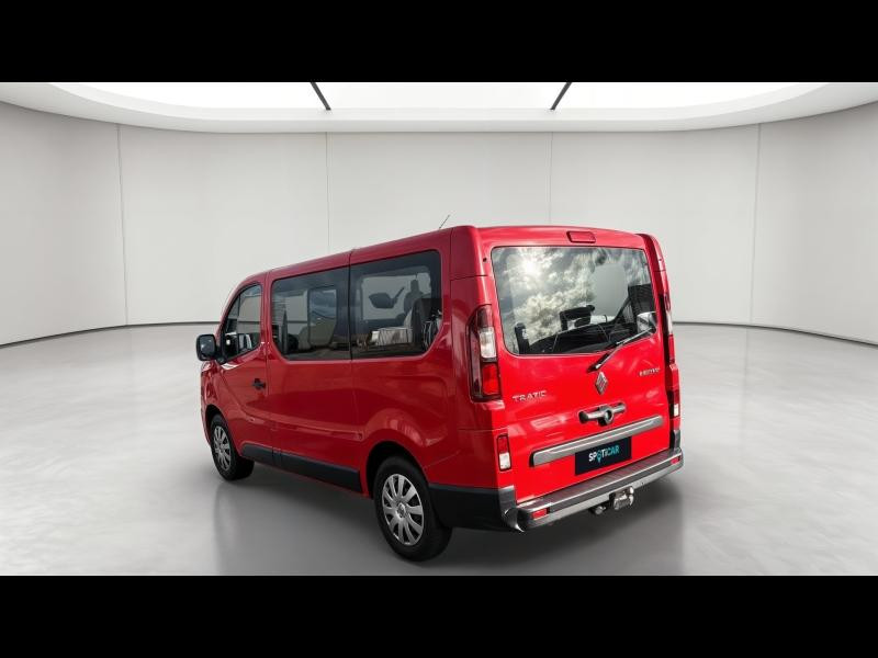 Occasion RENAULT Trafic Combi L1 1.6 dCi 120ch Zen 8 places Euro6d-T 2019 Rouge Magma 19900 € à Sarrebourg