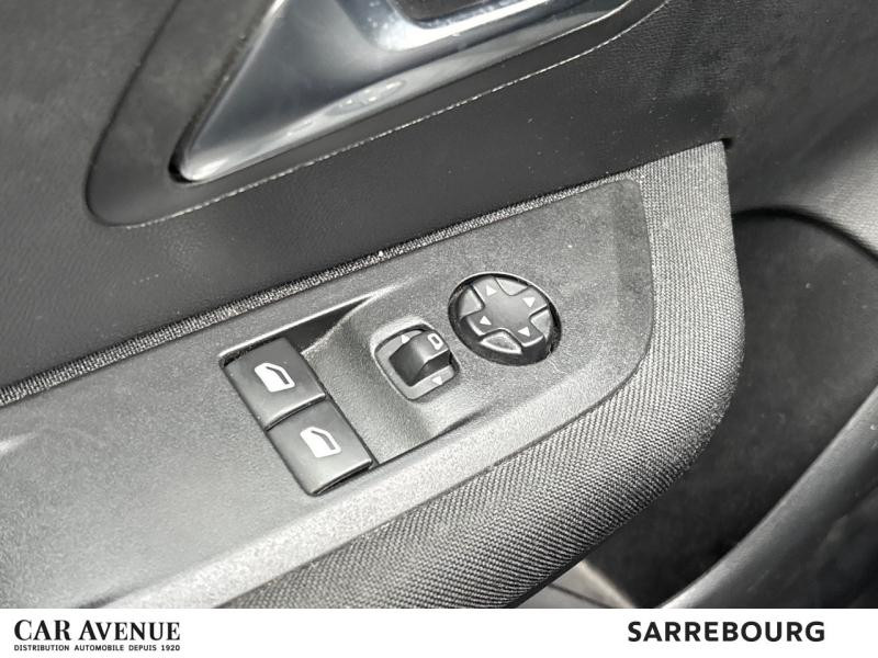 Used PEUGEOT 208 e-208 136ch Active 2020 Blanc nacré € 12890 in Sarrebourg