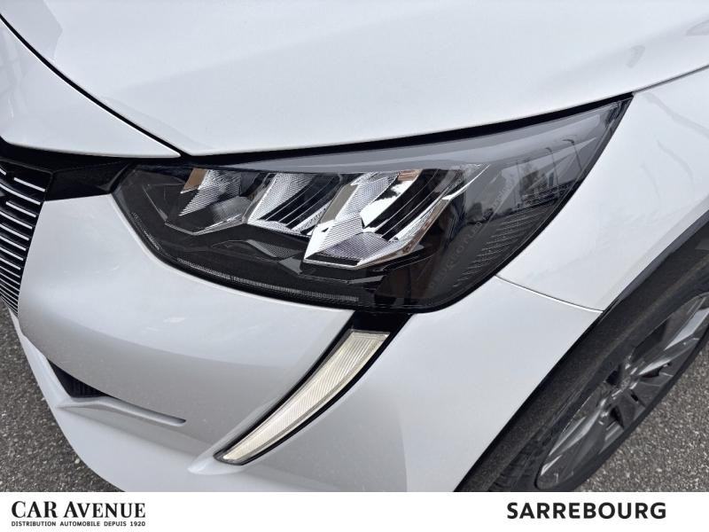 Occasion PEUGEOT 208 e-208 136ch Active Pack 2022 Blanc Banquise (O) 13590 € à Sarrebourg