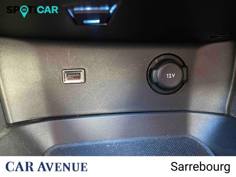 Used PEUGEOT 5008 1.2 PureTech 130ch S&S Active Pack EAT8 2022 Blanc Nacré (N) € 23900 in Sarrebourg