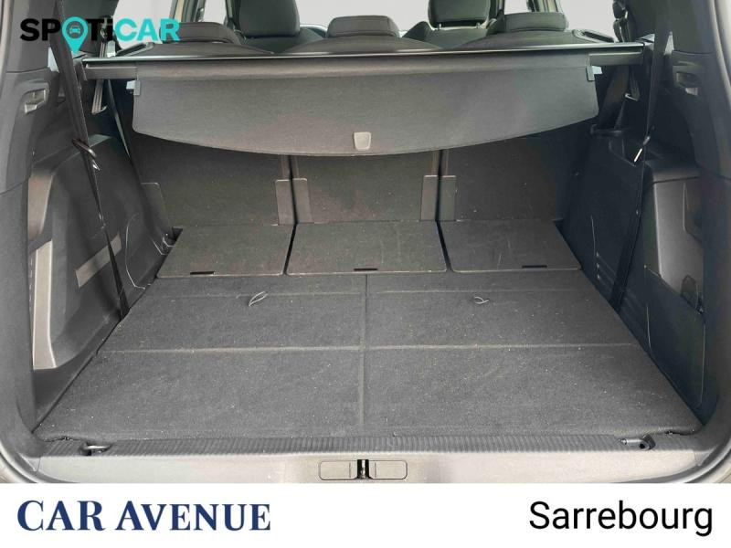 Used PEUGEOT 5008 1.2 PureTech 130ch S&S Active Pack EAT8 2022 Blanc Nacré (N) € 23900 in Sarrebourg