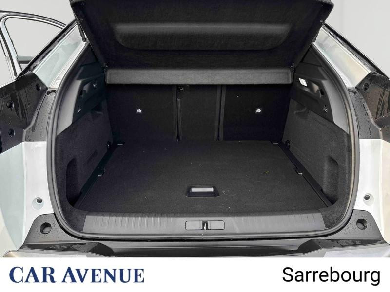 Used PEUGEOT 3008 1.2 Hybrid 145ch Allure e-DCS6 2026 Blanc Okénite (M) € 38900 in Sarrebourg