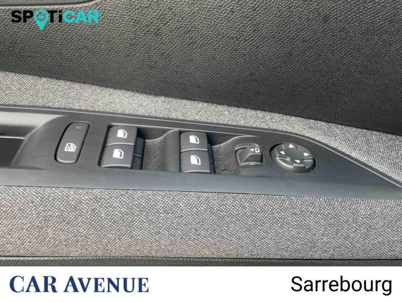 Used PEUGEOT 5008 1.2 PureTech 130ch S&S Active Pack EAT8 2022 Blanc Nacré (N) € 23900 in Sarrebourg