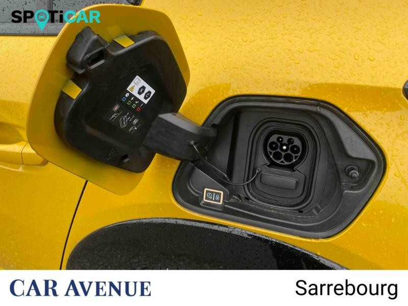 Occasion PEUGEOT 208 e-208 136ch Roadtrip 2022 Jaune 17900 € à Sarrebourg