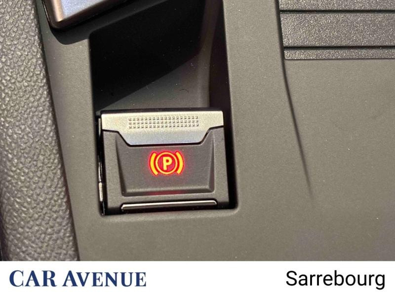 Used PEUGEOT 308 1.2 Hybrid 145ch Allure e-DCS6 2025 Bleu € 33900 in Sarrebourg