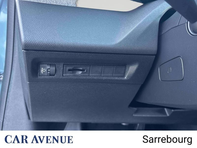Used PEUGEOT 308 SW 1.2 Hybrid 145ch Allure e-DCS6 2026 Bleu € 34700 in Sarrebourg
