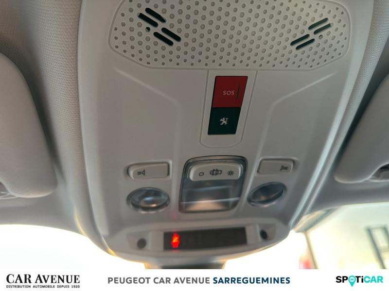 Occasion PEUGEOT 2008 1.2 PureTech 100ch S&S Allure 122g 2020 Orange Fusion (M) 15800 € à Sarreguemines