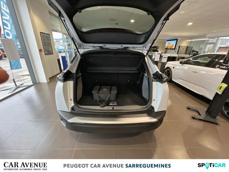 Used PEUGEOT 2008 e-2008 136ch Allure 2024 Blanc Okénite (M) € 34790 in Sarreguemines