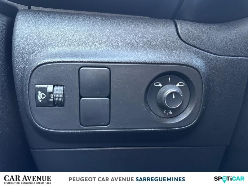Occasion CITROEN C3 1.2 PureTech 110ch S&S Shine EAT6 2020 Gris Platinium (M) 13290 € à Sarreguemines