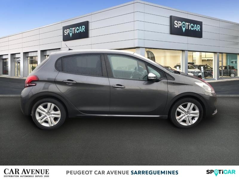 Used PEUGEOT 208 1.2 PureTech 82ch E6.2 Evap Active 5p 2019 Gris Platinium € 8390 in Sarreguemines