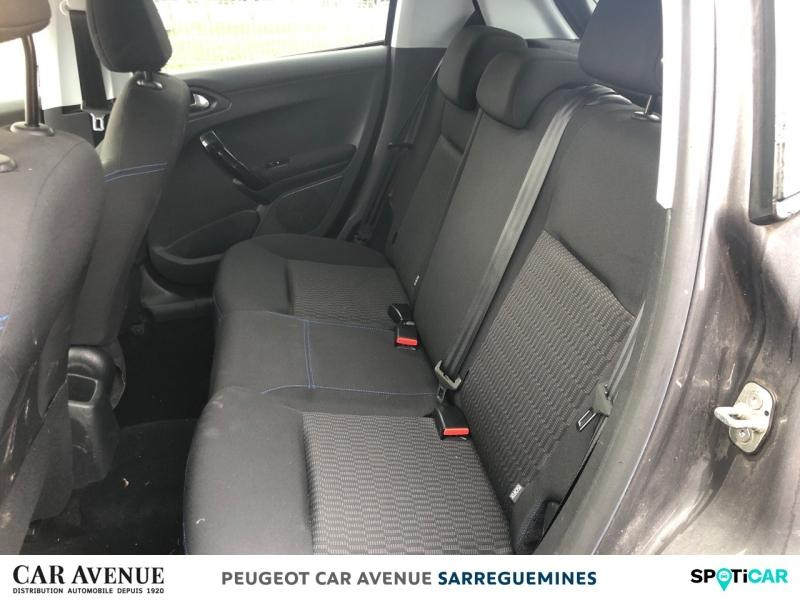 Used PEUGEOT 208 1.2 PureTech 82ch E6.2 Evap Active 5p 2019 Gris Platinium € 8390 in Sarreguemines