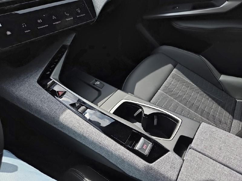 Occasion PEUGEOT 3008 Electrique 210ch Batterie 73 kWh GT 2025 Blanc Okénite (M) 44790 € à Sarreguemines