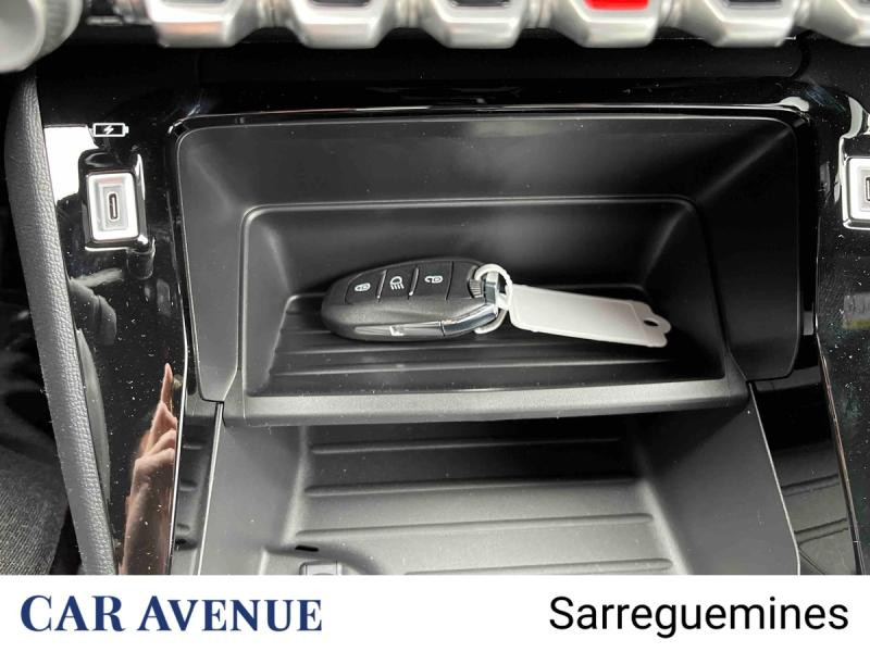 Occasion PEUGEOT 2008 e-2008 156ch Allure 2026 Gris Selenium (M) 36990 € à Sarreguemines