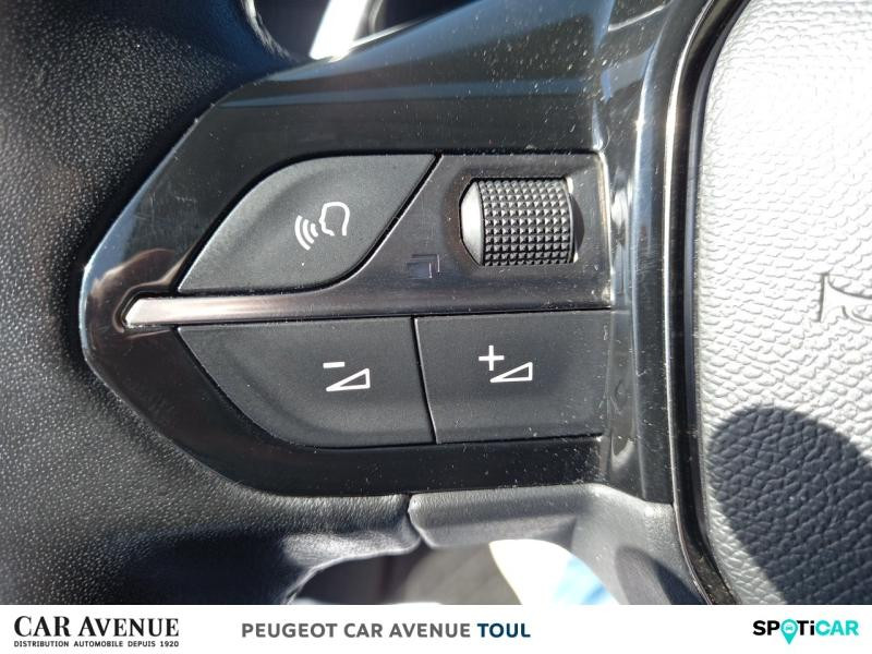 Occasion PEUGEOT 208 1.2 PureTech 100ch S&S Allure EAT8 2021 Rouge Elixir (V) 13590 € à Toul