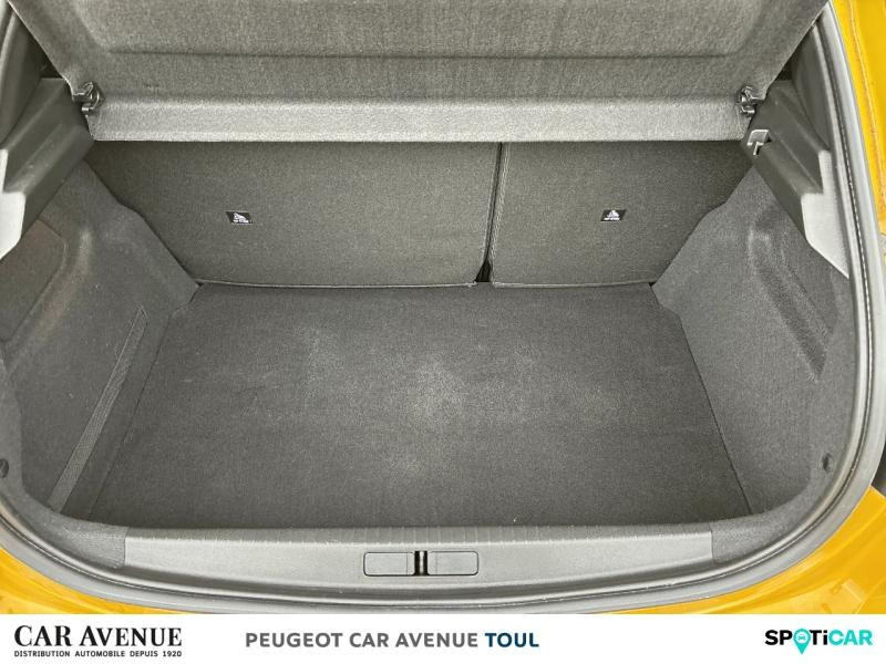 Used PEUGEOT 208 1.2 PureTech 100ch S&S Allure  Pack 2022 Jaune € 14790 in Toul
