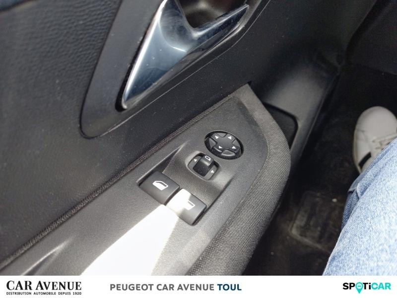 Occasion PEUGEOT 208 1.2 PureTech 75ch S&S Active 2021 Rouge Elixir (V) 9990 € à Toul