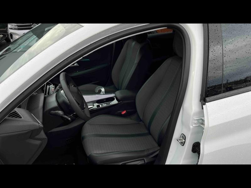 Occasion PEUGEOT 208 e-208 136ch Allure 2023 Blanc Banquise (O) 21622 € à Toul