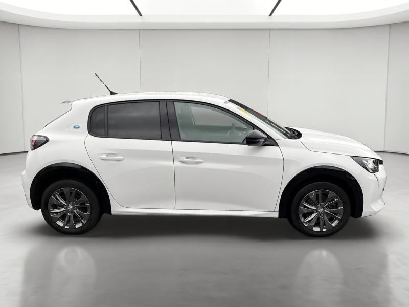 Occasion PEUGEOT 208 e-208 136ch Allure 2023 Blanc Banquise (O) 21622 € à Toul