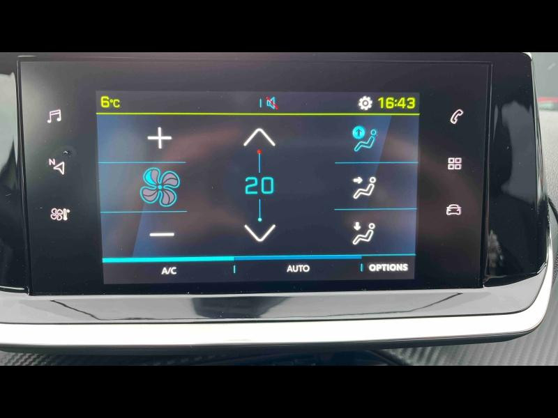 Occasion PEUGEOT 208 e-208 136ch Allure 2023 Blanc Banquise (O) 21622 € à Toul