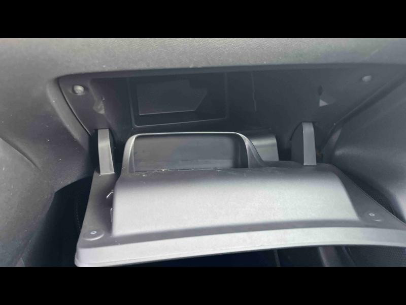 Occasion PEUGEOT 208 1.2 PureTech 100ch S&S Style 2022 Jaune 14114 € à Toul