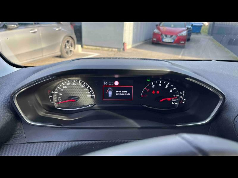 Occasion PEUGEOT 208 1.2 PureTech 100ch S&S Style 2022 Jaune 14114 € à Toul