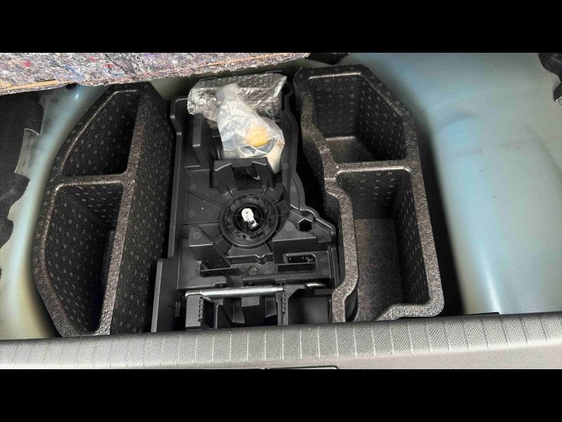 Occasion PEUGEOT 208 1.2 PureTech 100ch S&S Allure 118g 2021 Bleu Vertigo (V) 13480 € à Toul