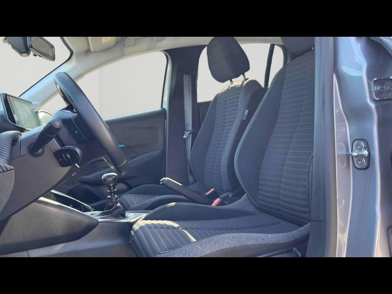 Used PEUGEOT 208 1.2 PureTech 100ch S&S Style 2021 Gris Artense (M) € 14327 in Toul