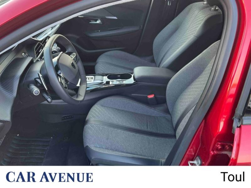 Occasion PEUGEOT 208 1.2 Hybrid 100ch Allure e-DCS6 2024 Rouge Elixir (V) 19891 € à Toul