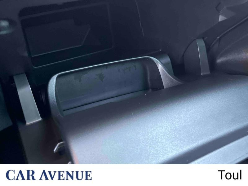 Occasion PEUGEOT 208 1.2 Hybrid 100ch Allure e-DCS6 2024 Rouge Elixir (V) 19891 € à Toul