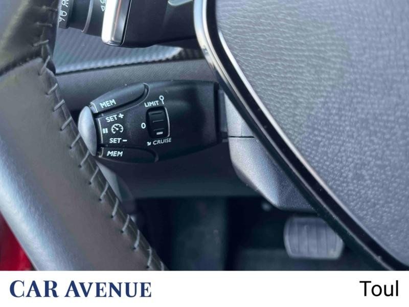 Occasion PEUGEOT 208 1.2 Hybrid 100ch Allure e-DCS6 2024 Rouge Elixir (V) 19891 € à Toul