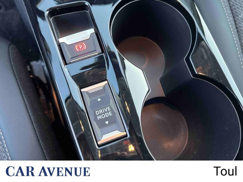 Occasion PEUGEOT 208 1.2 Hybrid 100ch Allure e-DCS6 2024 Rouge Elixir (V) 19891 € à Toul