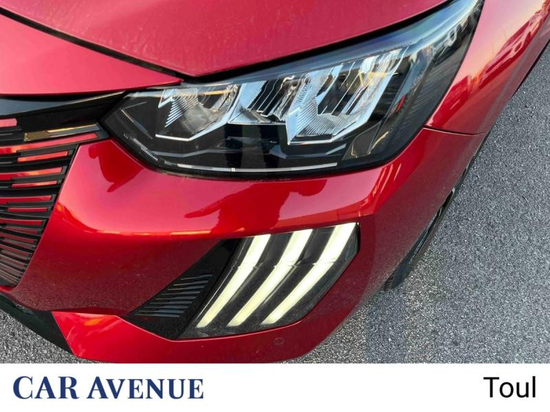 Occasion PEUGEOT 208 1.2 Hybrid 100ch Allure e-DCS6 2024 Rouge Elixir (V) 19891 € à Toul