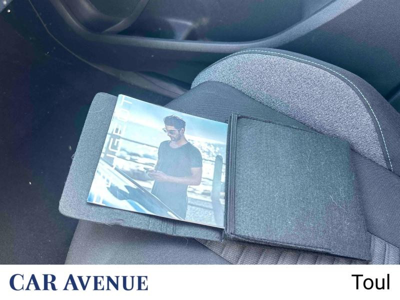 Used PEUGEOT 3008 1.2 PureTech 130ch S&S Active Pack 2024 Gris Artense (M) € 19549 in Toul