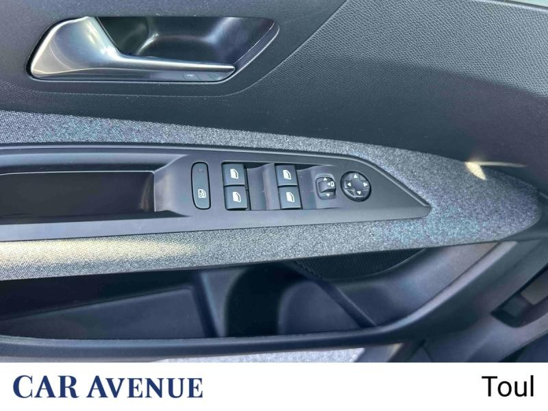 Used PEUGEOT 3008 1.2 PureTech 130ch S&S Active Pack 2024 Gris Artense (M) € 19549 in Toul