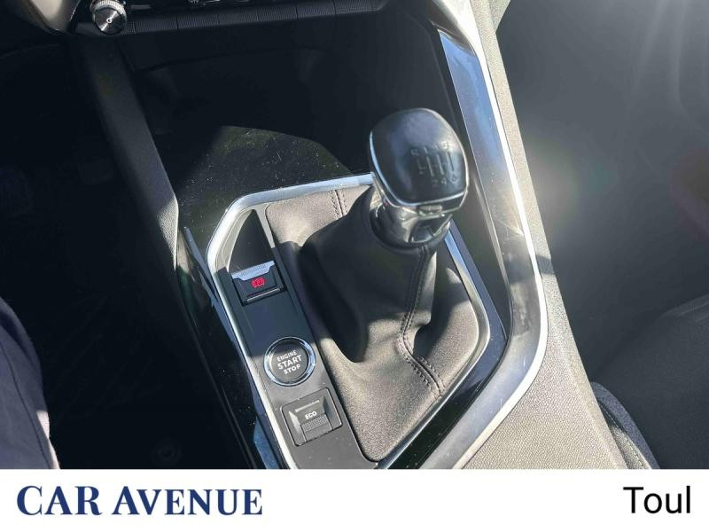 Used PEUGEOT 3008 1.2 PureTech 130ch S&S Active Pack 2024 Gris Artense (M) € 19549 in Toul