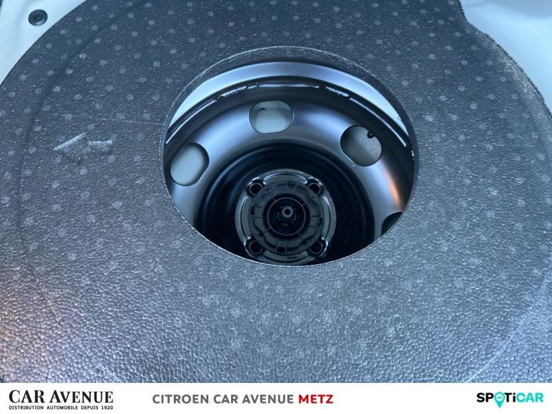 Used CITROEN C3 1.5 BlueHDi 100ch S&S Shine Business E6.d 2021 Blanc Banquise (O) - Bleu Emeraude € 12480 in Metz